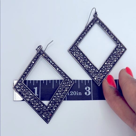 Gunmetal Silver Diamond-Shaped Earrings - Picture 8 of 8